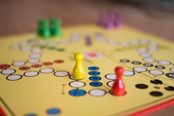 Top 10 jeux de société en famille pour s'amuser ensemble